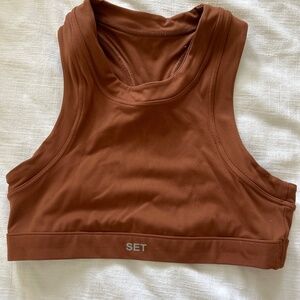 Brown Set active top